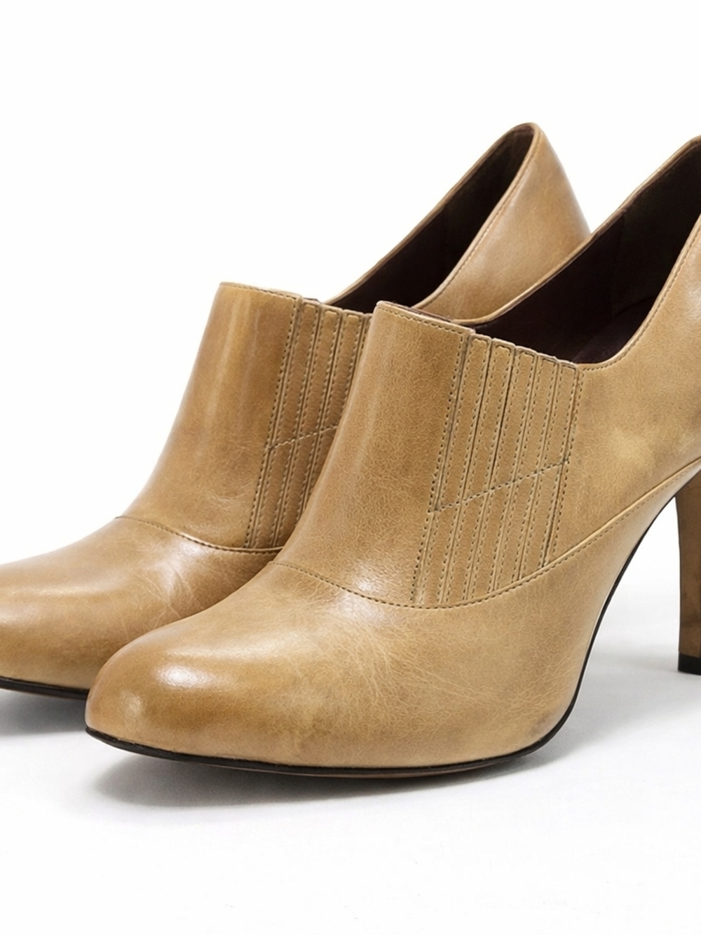 Cole Haan Tan Leather Pumps • Natural Patina • Size 9